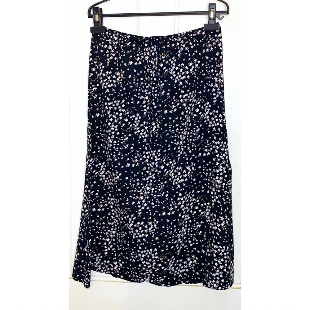 VINTAGE : Sag Harbor Petite : size : MP : black floral flowy summer maxi skirt